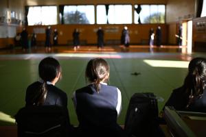 １年生が部活動を見学する様子②